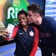 Rio 2016, Simone Biles bacia il suo idolo Zac Efron5