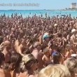 Salento, in mille cantano sulla spiaggia "Andiamo a comandare2