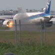 Motore Boeing esplode durante il decollo3
