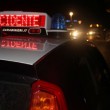 Scende da auto dopo incidente: 19enne travolto e ucciso da Bmw