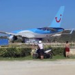 Skiathos, Boeing sta per alzarsi in volo2