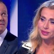 Gigi D'Alessio, debito da 200mila euro con Valeria Marini. Lei procede per vie legali