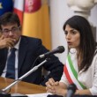 Roma, Virginia Raggi in lacrime: "Basta o mollo"