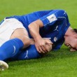 Milan, Riccardo Montolivo in stampelle a Milanello: inizia terapie