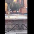 YOUTUBE Terremoto 30 ottobre: Narni, l'acqua nella fontana ondeggia