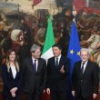 YOUTUBE Maria Elena Boschi, giuramento in tacchi a spillo. E bacio con Renzi7