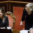 Maria Elena Boschi FOTO: vestito nero per chiedere la fiducia sulla legge di StabilitaMaria Elena Boschi FOTO: vestito nero per chiedere la fiducia sulla legge di Stabilita 6