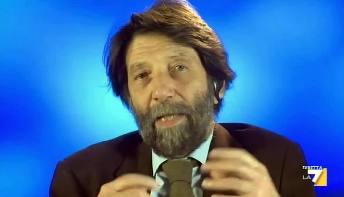 Massimo Cacciari, come passerà il Natale? "Farò un'orgia in piazza San Marco a Venezia"