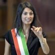 Virginia Raggi nel pallone, va al vertice in prefettura sulla sicurezza e dimentica di comunicare che è saltato il concertone