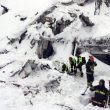 Hotel Rigopiano spazzato via dalla neve: oltre 25 dispersi e 2 morti