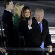 YOUTUBE Melania Trump in oro ruba la scena al gala a Washington FOTO 4