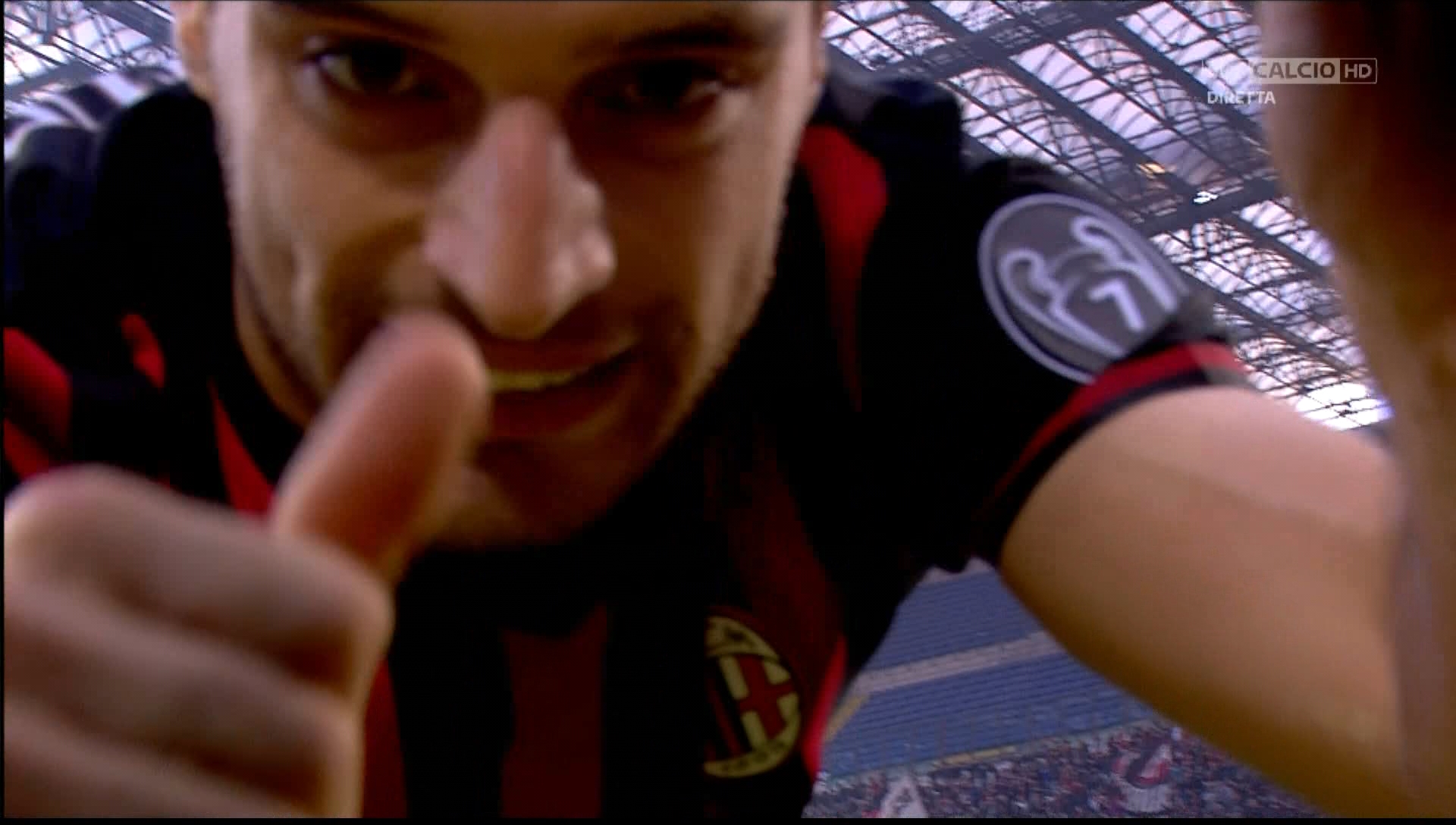 Milan, operato Giacomo Bonaventura: stagione finita