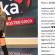 Melissa Satta, foto minigonna estrema a Tiki Taka