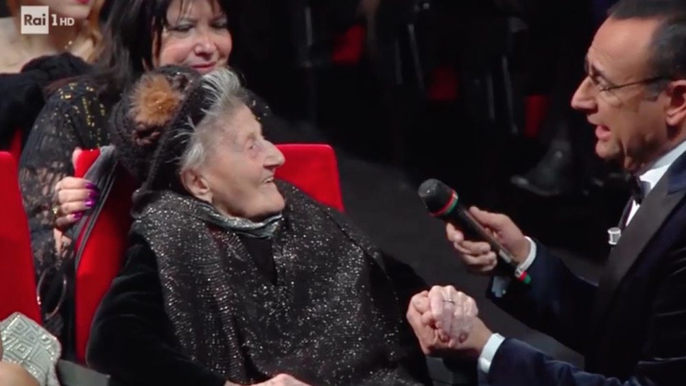 Festival di Sanremo: Maria Pollacci, ostetrica di 92 anni, e Mariuccia Bernacchi, 105 anniFestival di Sanremo: Maria Pollacci, ostetrica di 92 anni, e Mariuccia Bernacchi, 105 anni