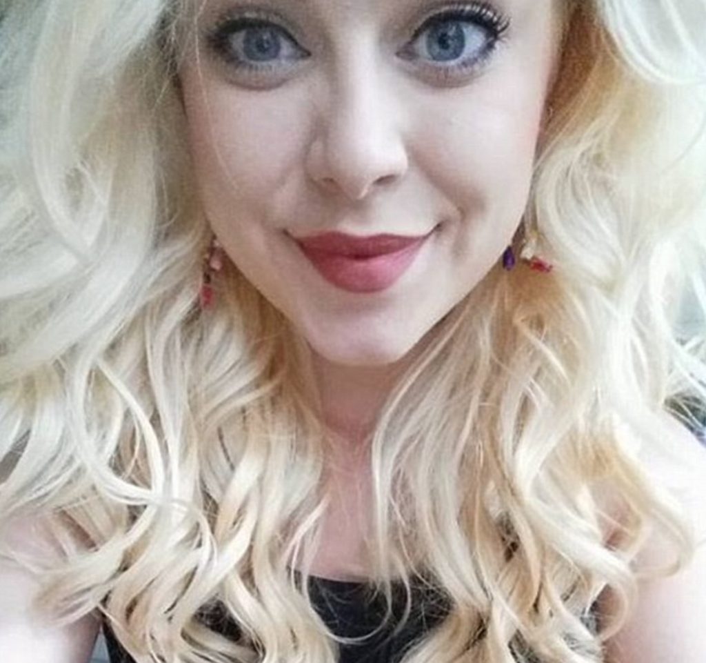 Alcol e cocaina tagliata con farmaco per cavalli: muore a 21 anni