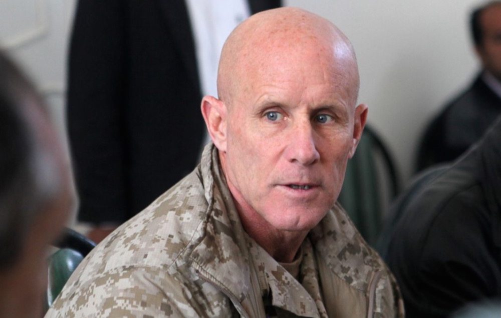 Robert Harward dice no a Trump per il "caos che regna alla Casa Bianca"