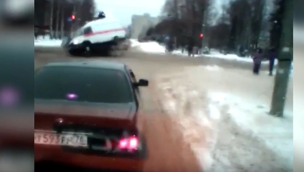 ambulanza-rosso-youtube