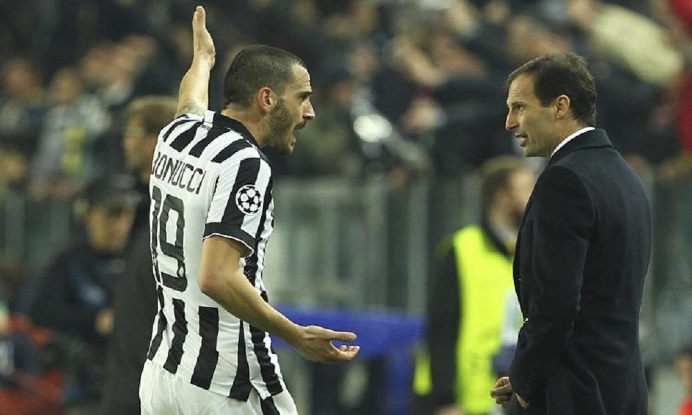 Bonucci in tribuna col Porto: Allegri lo punisce ma si automulta per le parolacce