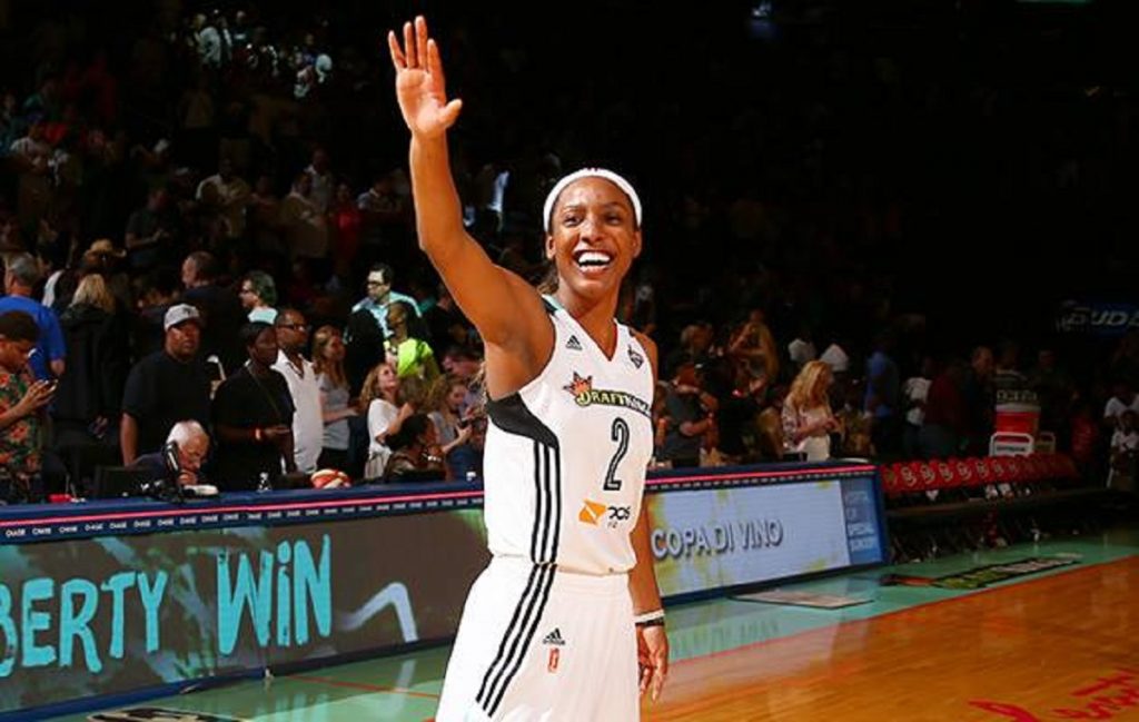 Candice Wiggins si ritira dal basket Usa: "Molestata in campo perché sono etero"