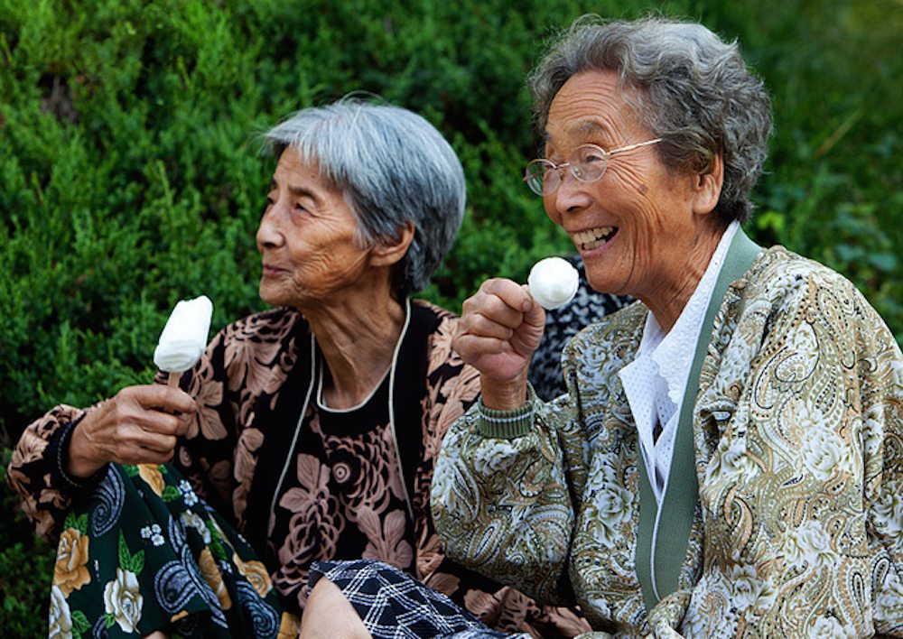 Aspettativa di vita oltre i 90 anni: il record delle donne sudcoreane nel 2030