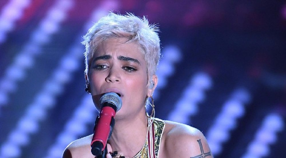 Arisa, gaffe su Elodie: "Bella canzone". Ma era la cover di Cocciante