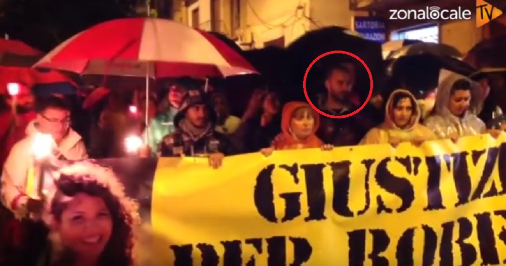 YOUTUBE Fabio Di Lello alla fiaccolata per Roberta Smargiassi nel 2016