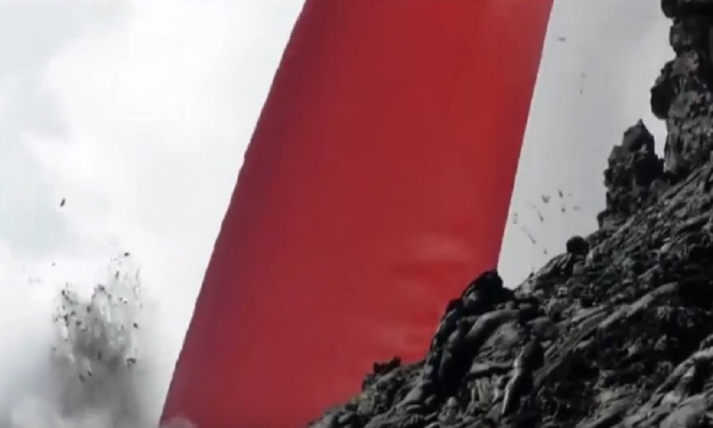 Vulcano Kilaue (Hawaii): lingua di fuoco si riversa nell'Oceano