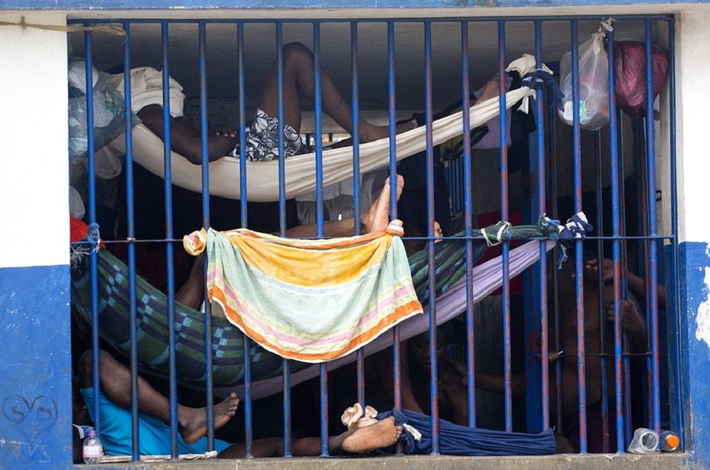 Viaggio choc nel carcere di Haiti FOTO: "Questo è l'inferno"