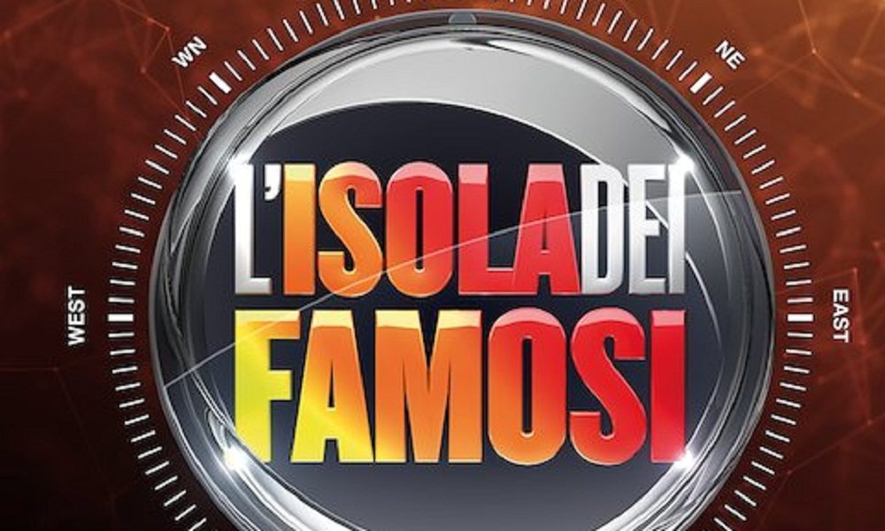 Isola dei Famosi, Giulia Calcaterra: "Raz Degan mi ha messo le mani in faccia e mi ha spinto"