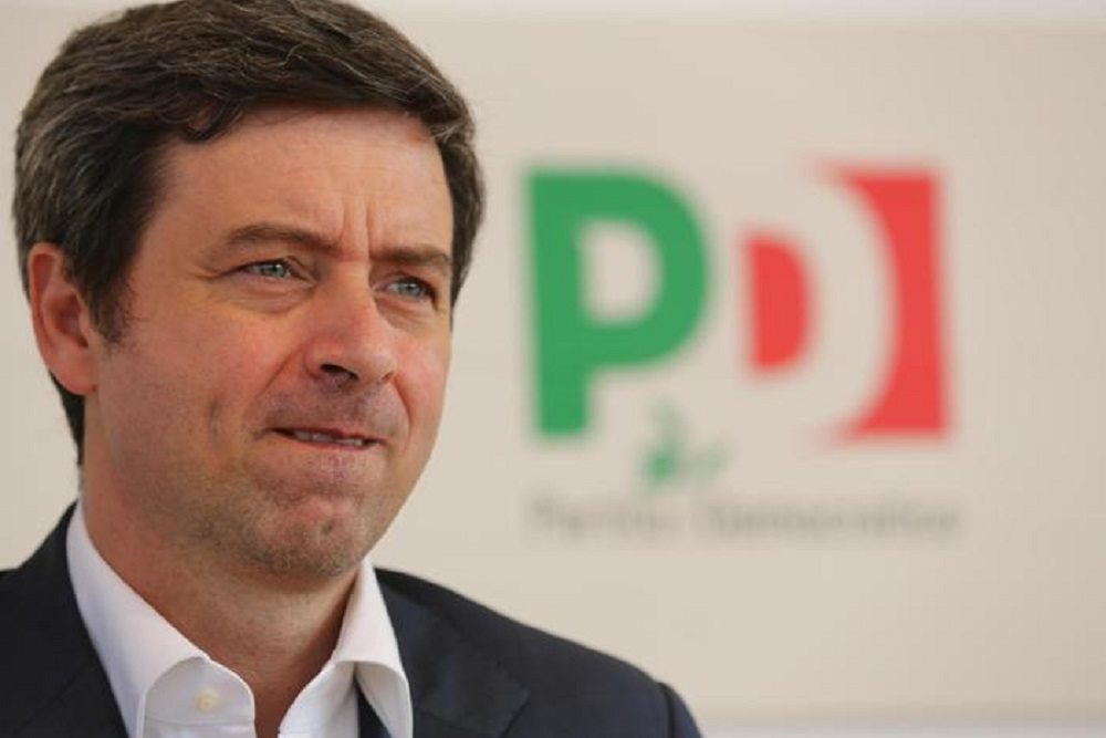 Pd. Andrea Orlando sfida Renzi per la segreteria: "Stop politica della prepotenza"