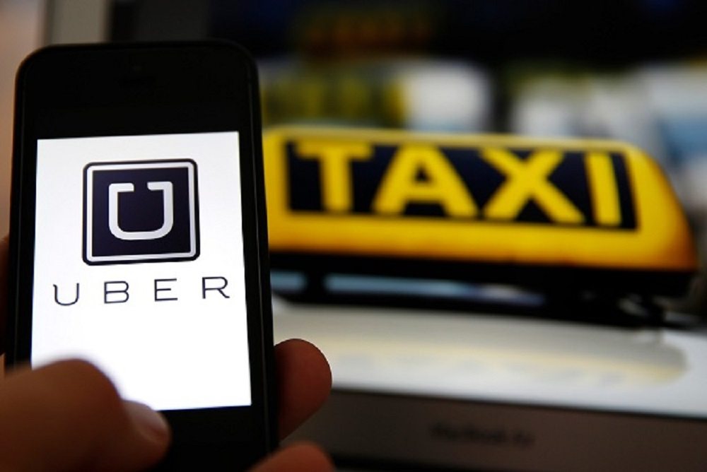 Taxi rivolta: dal decreto Bersani a Uber, guerra infinita. Una torta da 2 miliardi