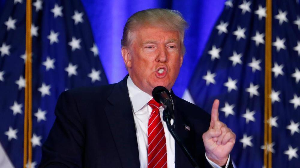 Donald Trump promette "aumento storico" per spese militari: "Taglio aiuti all'estero"