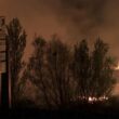Incendio devasta campo profughi a Dunkirk nel nord della Francia