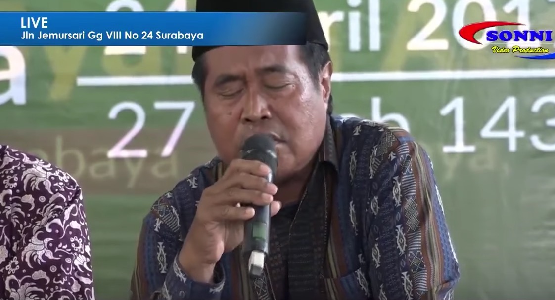 YOUTUBE Predicatore islamico in Indonesia muore davanti ai fedeli