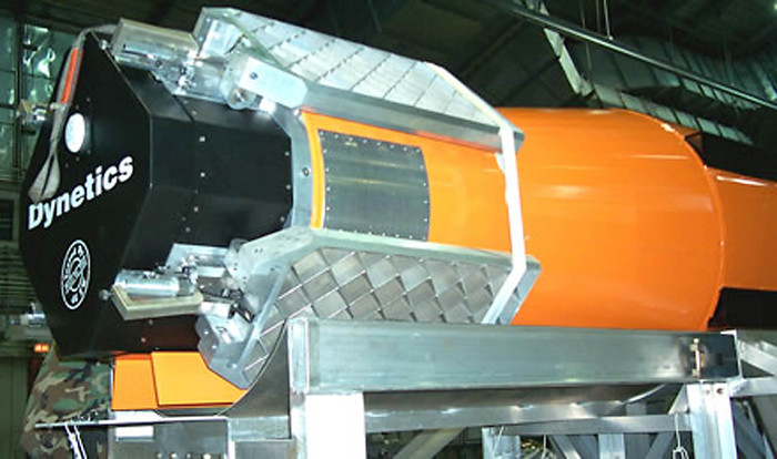 Usa sganciano su Afghanistan la bomba non nucleare più potente al mondo contro Isis