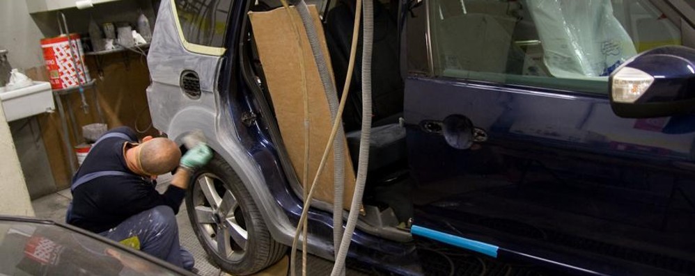 Rc auto, obbligo riparazioni a carrozziere convenzionato? La clausola è vessatoria. Le sentenze