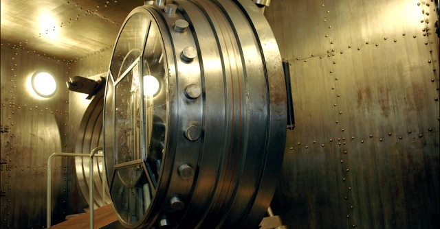 Arezzo, furto sventato al caveau della Banca Etruria: poteva essere il colpo del secolo