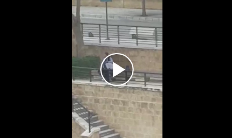 Coppia ha un rapporto orale in pubblico, scandalo a Beirut VIDEO