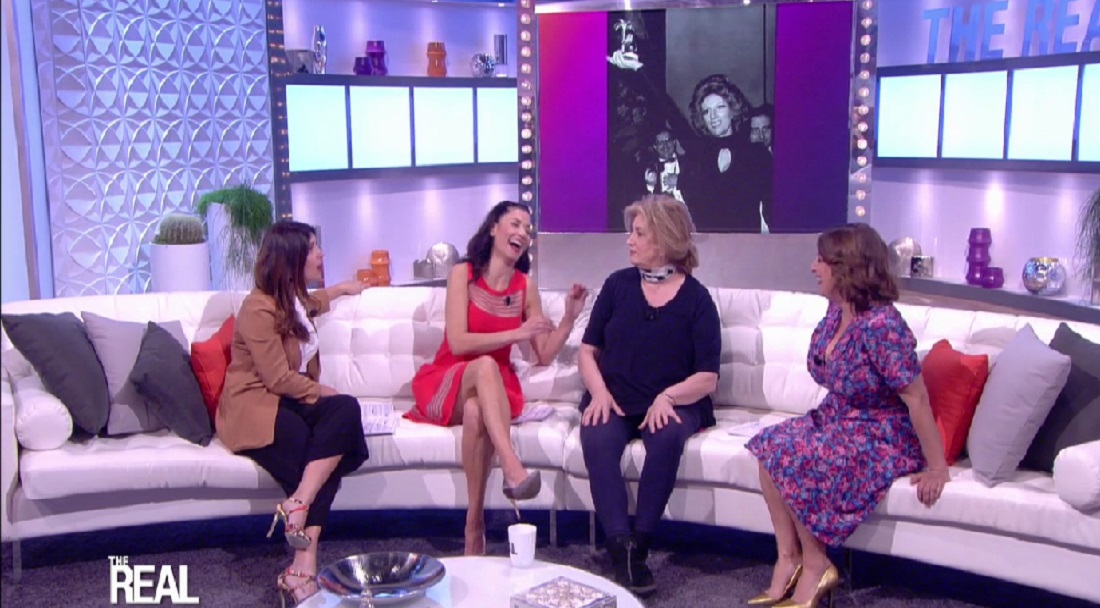 Iva Zanicchi: "Per mio marito ho rinunciato a Frank Sinatra"