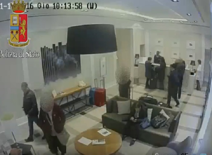 Ecco come ti fregano i bagagli in hotel