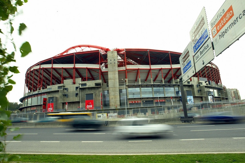 Lisbona, tifoso della Fiorentina muore in scontri prima del derby Benfica-Sporting