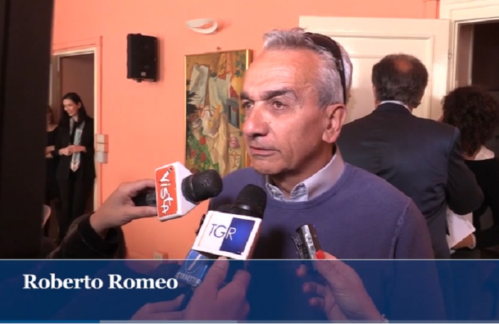 Roberto Romeo, intervista a l'operaio che si è ammalato di cancro al cervello per il cellulare VIDEO