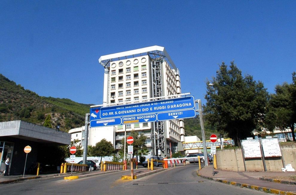 Salerno, assenteismo ospedale Ruggi