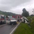 Offagna, schianto frontale sulla provinciale: morto un 34enne, gravi mamma e figlia05