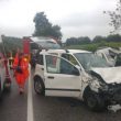 Offagna, schianto frontale sulla provinciale: morto un 34enne, gravi mamma e figlia04