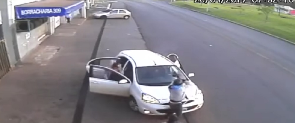 YOUTUBE Tassista ucciso a colpi di fucile dopo una discussione