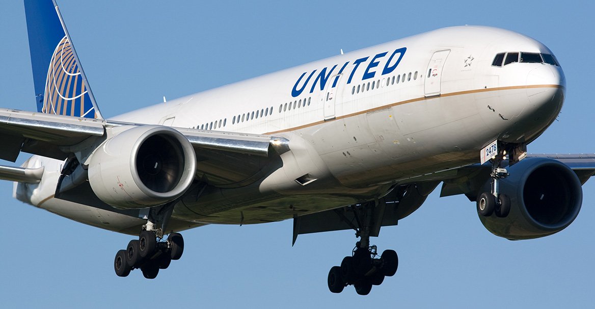 Overbooking, United Airlines rilancia: 10mila euro ai passeggeri che rinunciano al posto