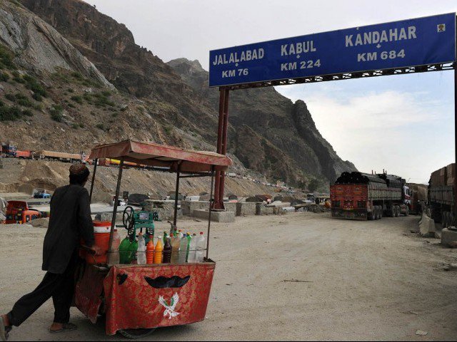 Pakistan contro l'Afghanistan: "Abbiamo prove di azioni terroristiche"