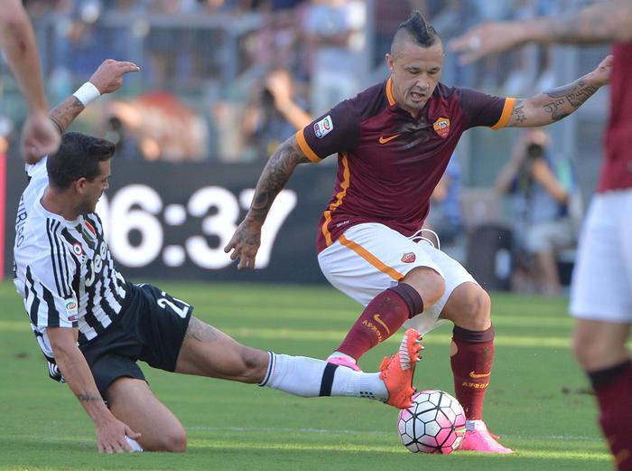 Nainggolan: "Roma, voglio restare. Juve mi vuole ma i tifosi mi insultano"