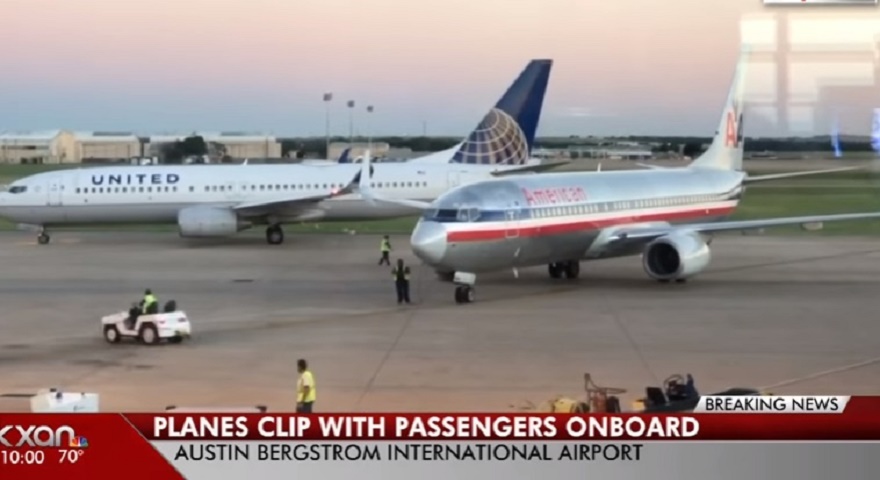 YOUTUBE Austin, due aerei si agganciano con le ali in fase di decollo